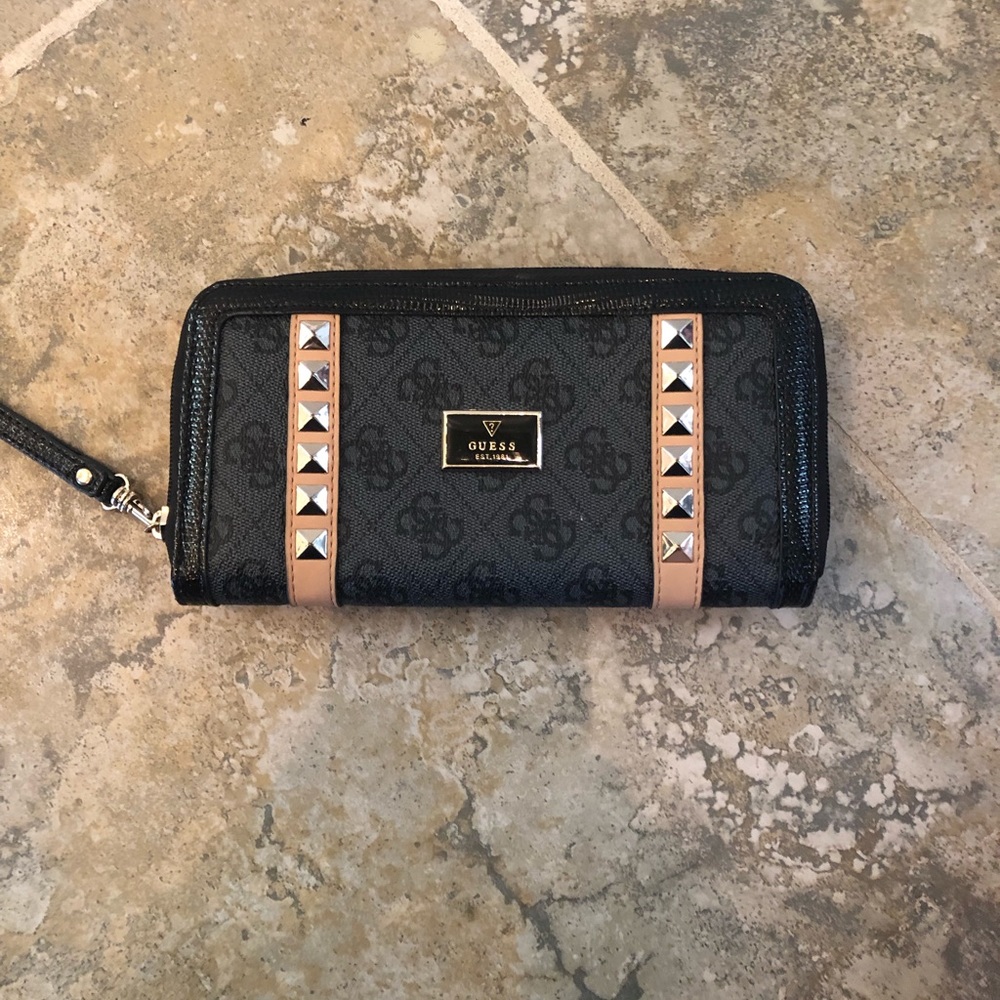 Guess Wallet